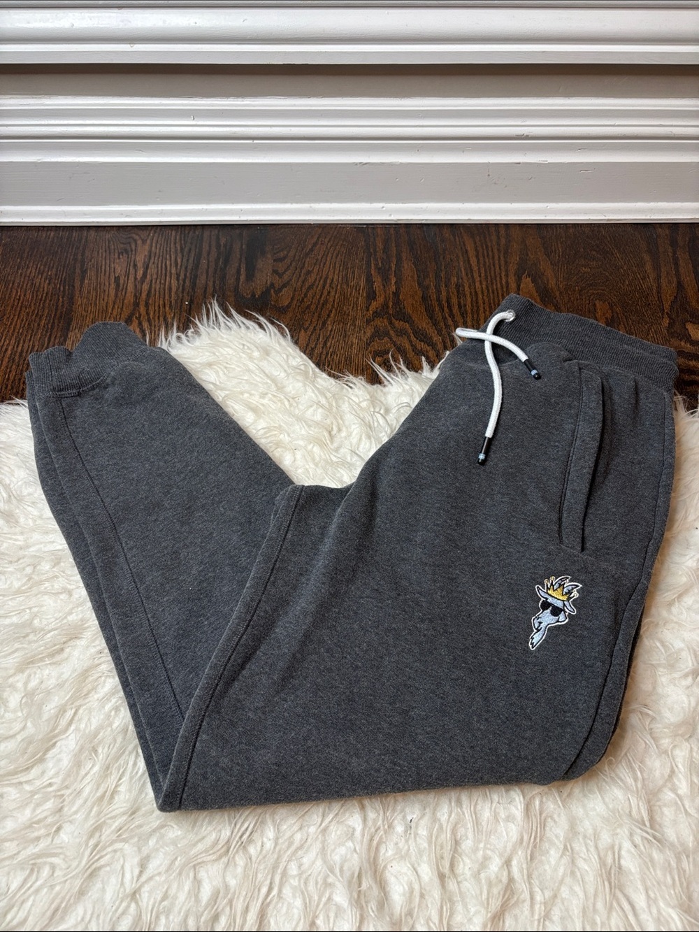 GOAT Brand Men’s Medium Charcoal Gray Jogger Sweatpants Crown Goat Logo Athletic - Picture 12 of 15